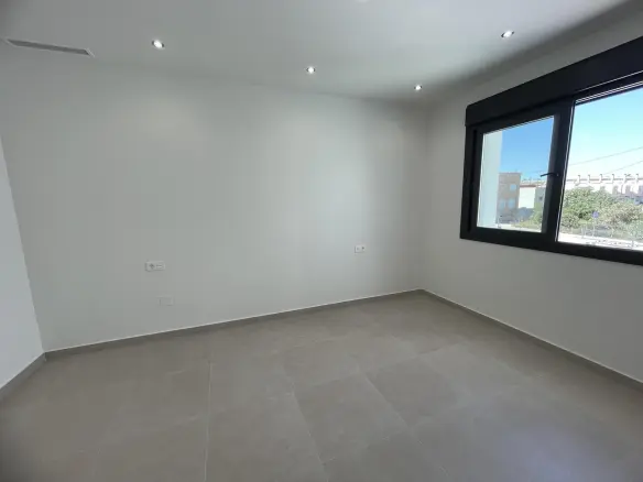 3-bedroom Villa In Almoradi, Spain (134 M²)