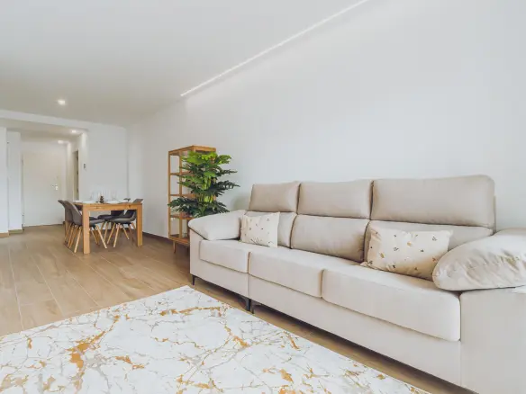 3-bedroom Apartment In Redovan, Spain (98 M²)
