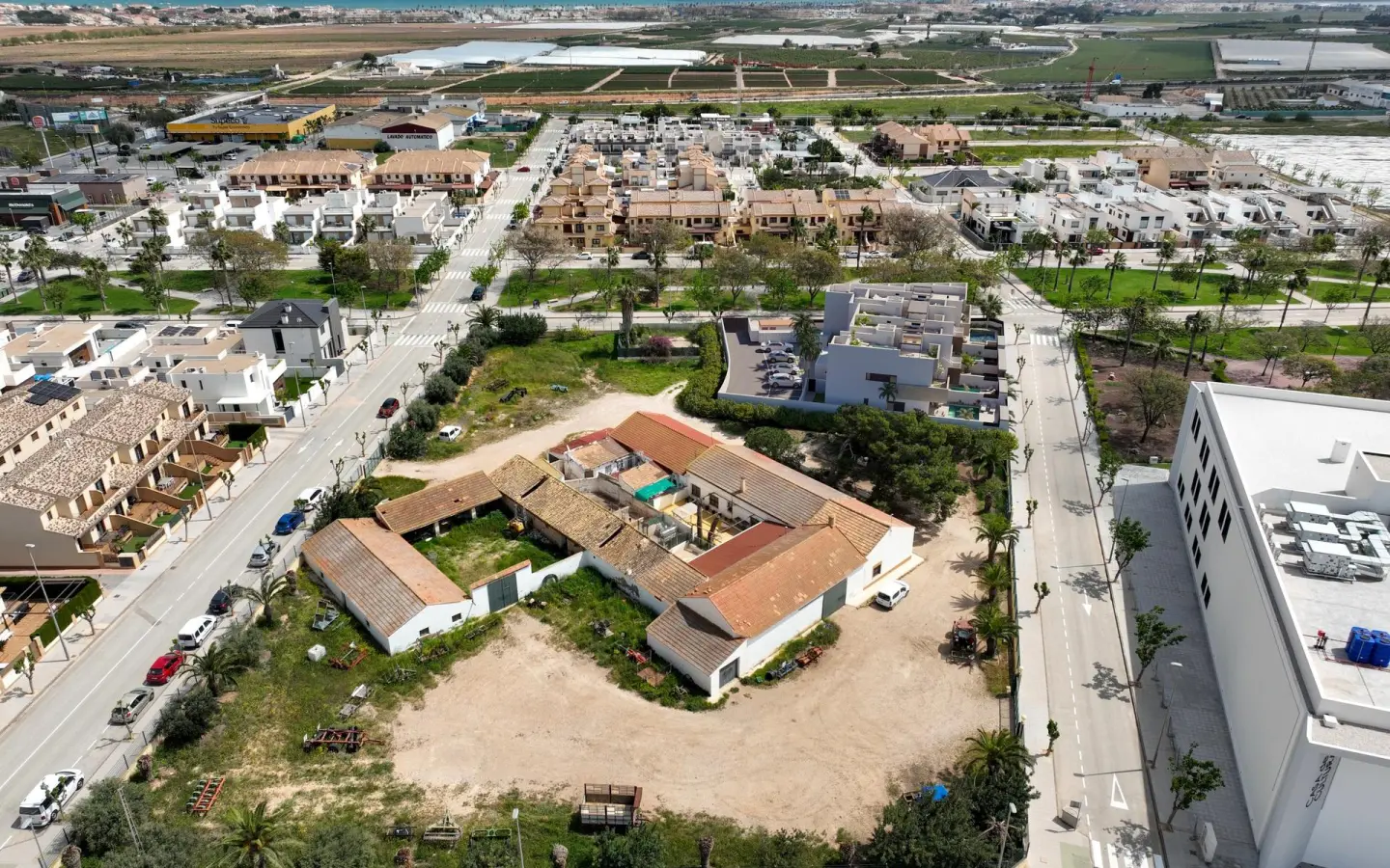 3-bedroom Villa In Pilar De La Horadada, Spain (125 M²)