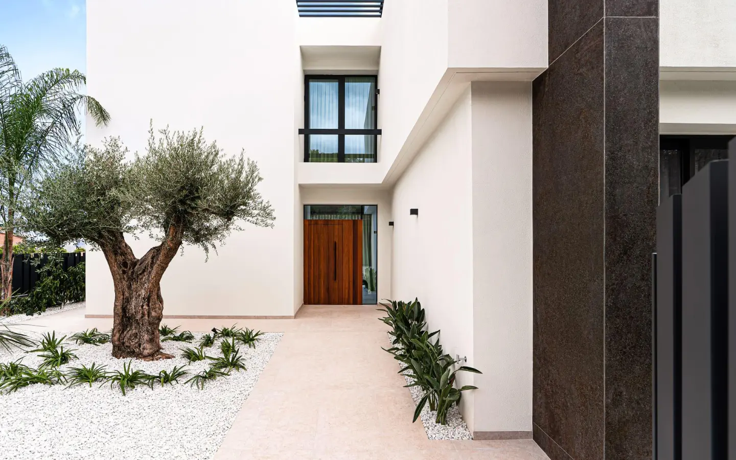 4-bedroom Villa In La Nucía, Spain (342 M²)