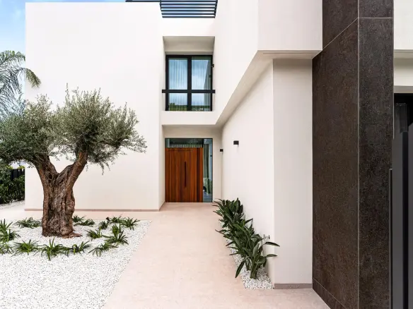 4-bedroom Villa In La Nucía, Spain (342 M²)