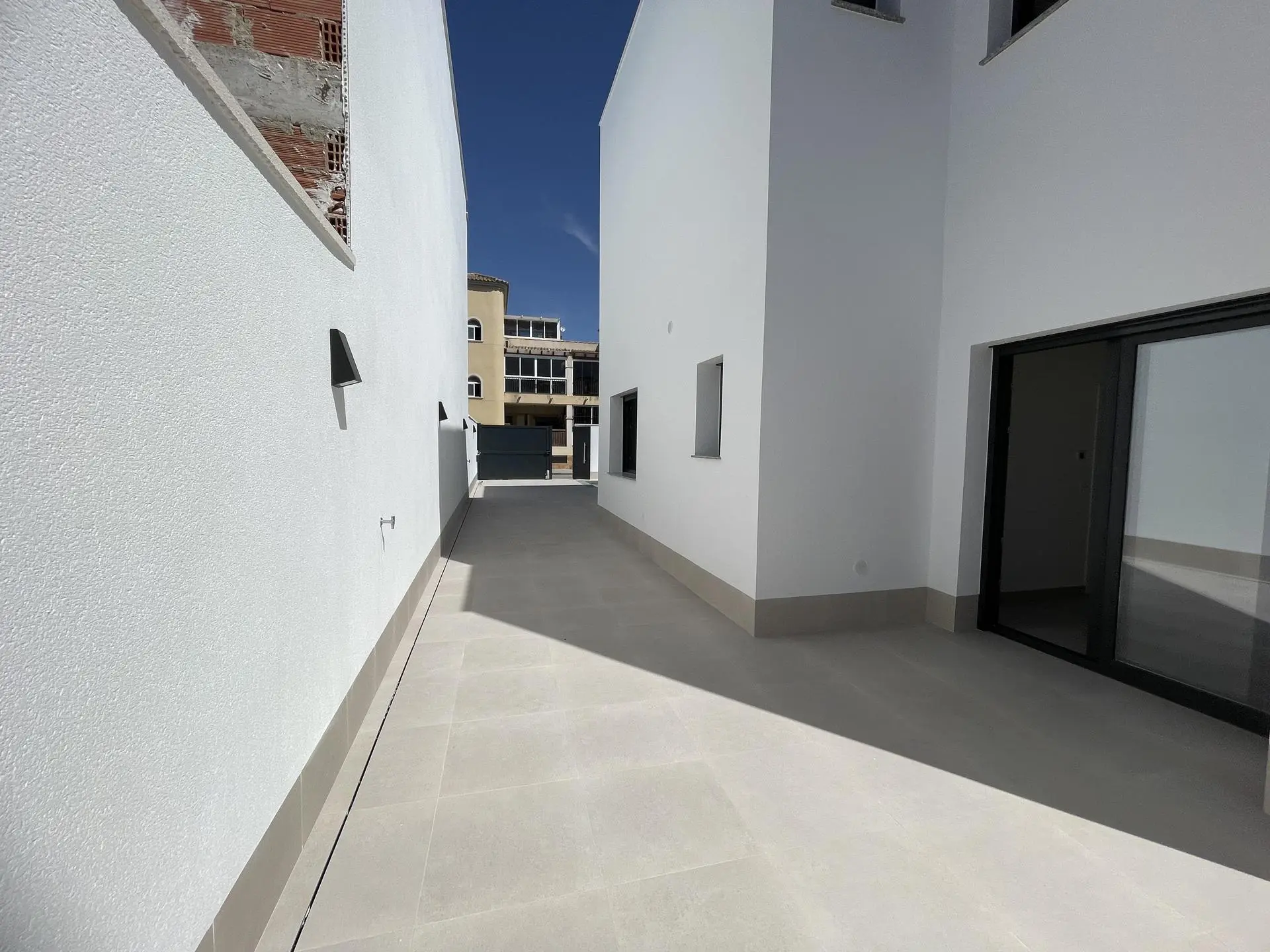 Villa Of 134 M² In Almoradi, Spain
