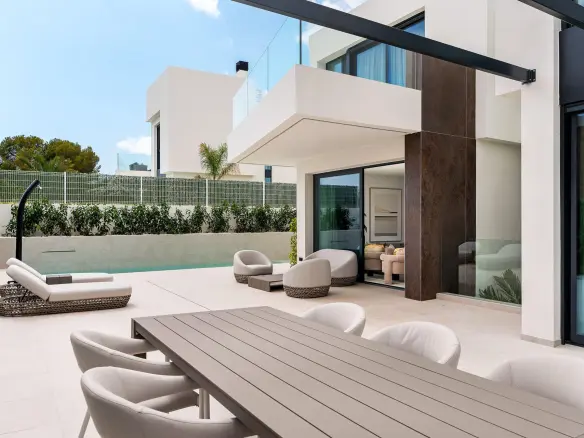 4-bedroom Villa In La Nucía, Spain (342 M²)