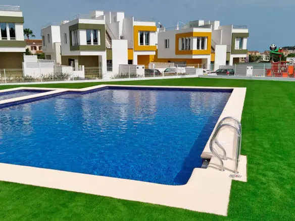 3-bedroom Villa In Denia, Spain (155 M²)