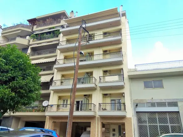 Building Of 770 M² In Thessaloniki
