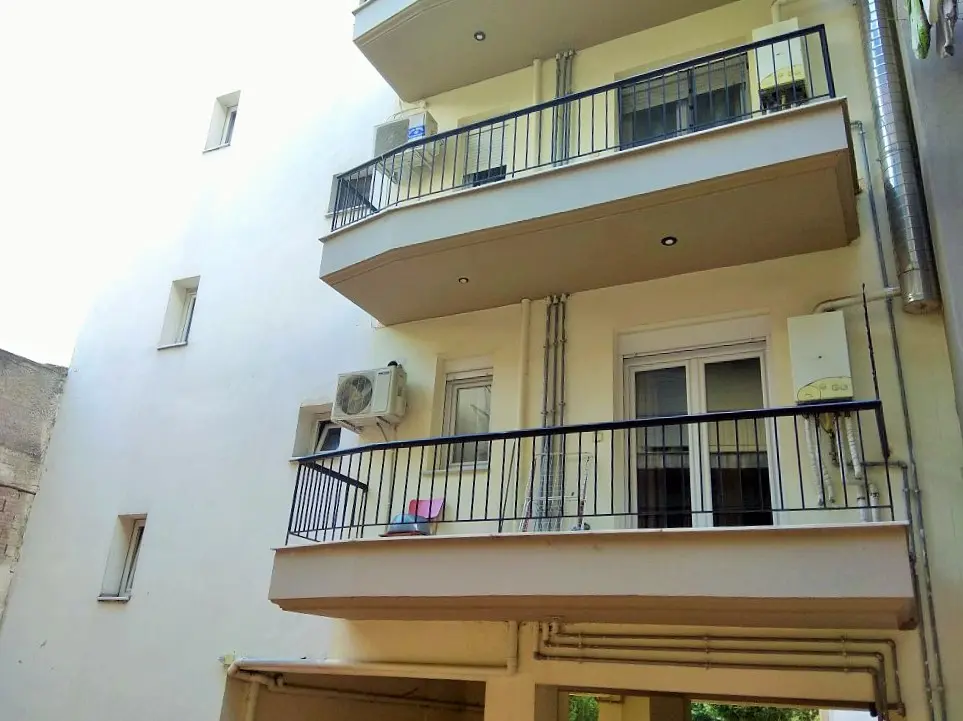 Building Of 770 M² In Thessaloniki