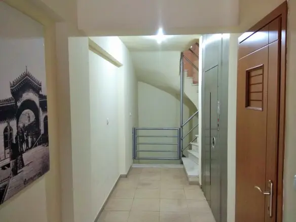 Building In Vardaris – Lahanokipi, Greece (770 M²)