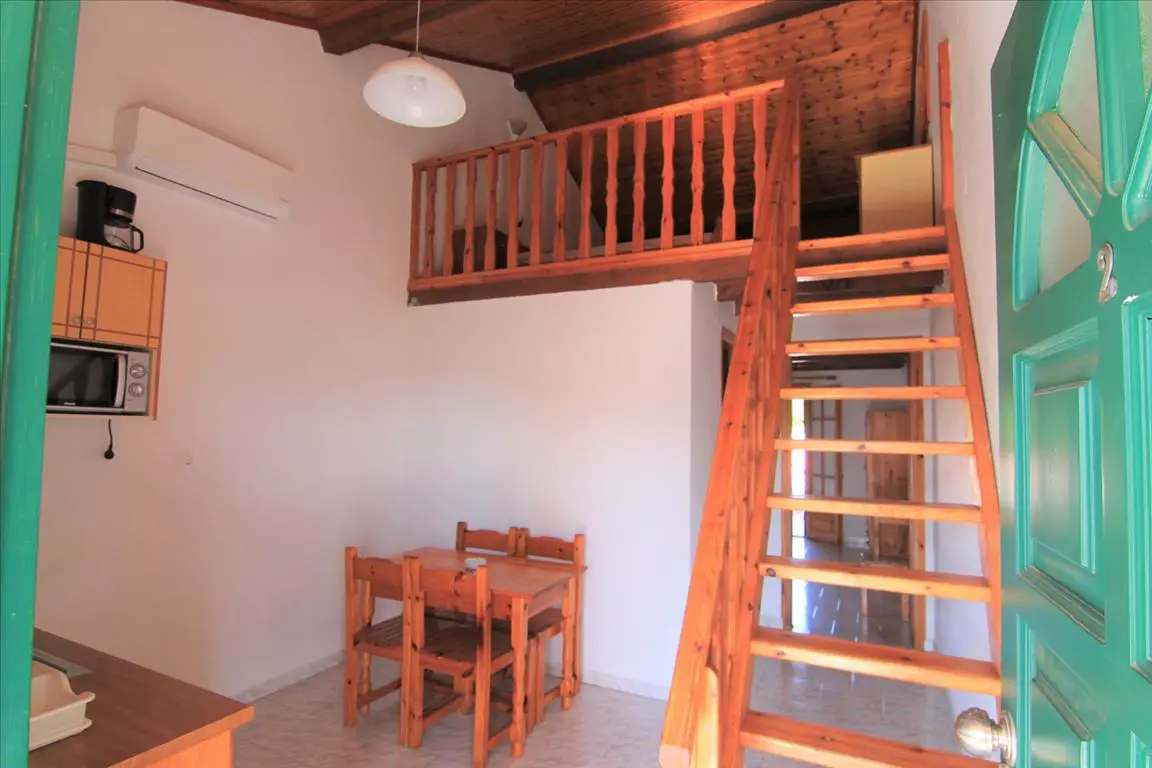 Hotel Of 385 M² In Corfu