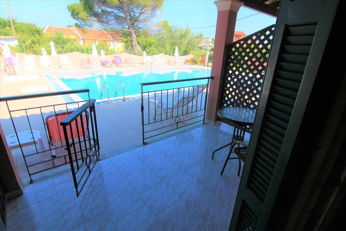 Hotel Of 385 M² In Corfu