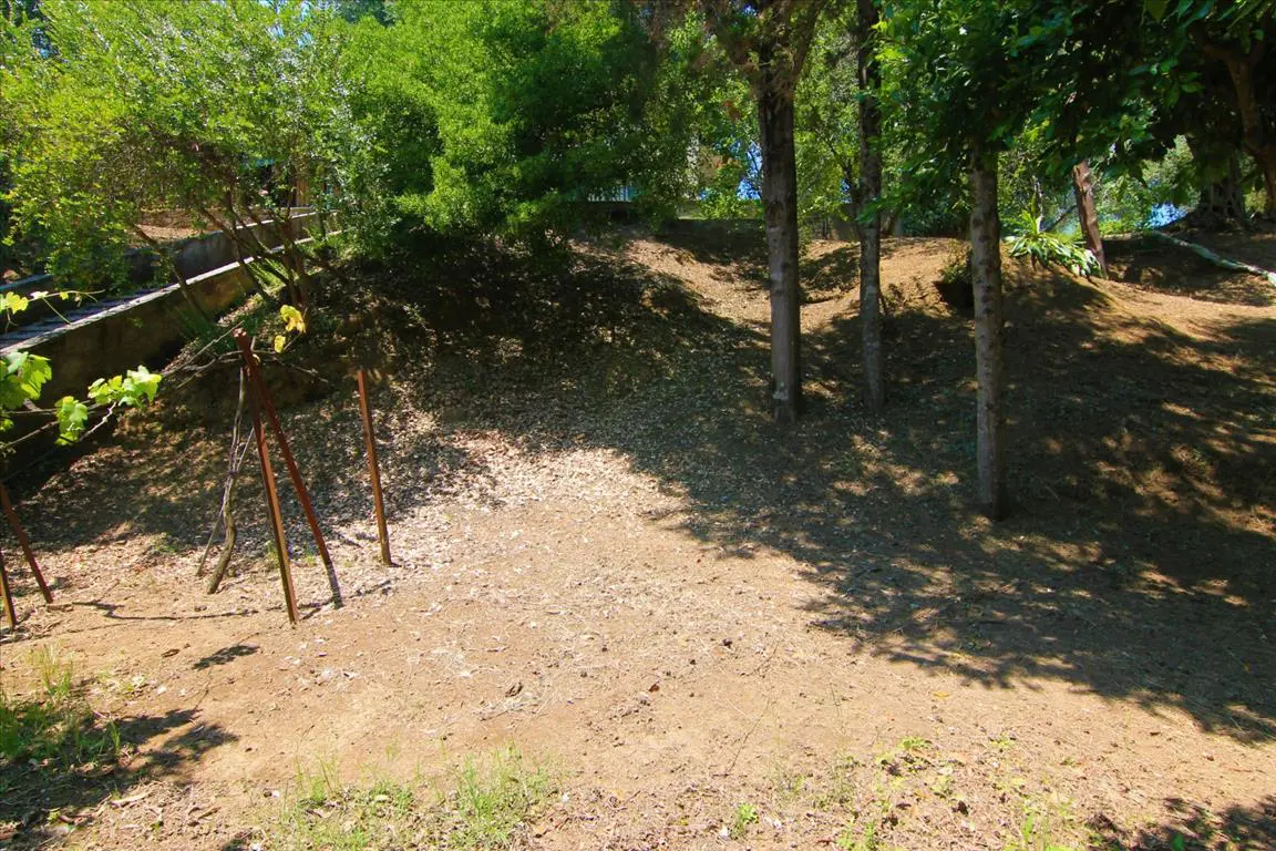 Land Of 1350 M² In Corfu