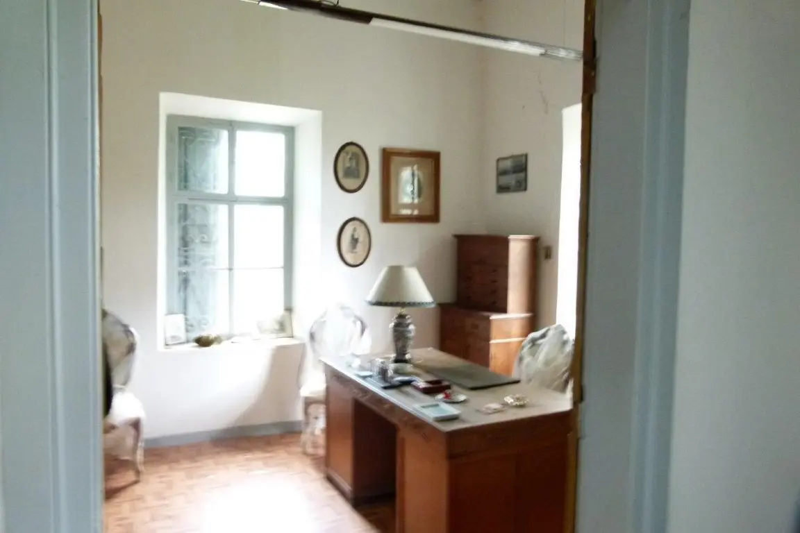 Detached House Of 330 M² In Islands
