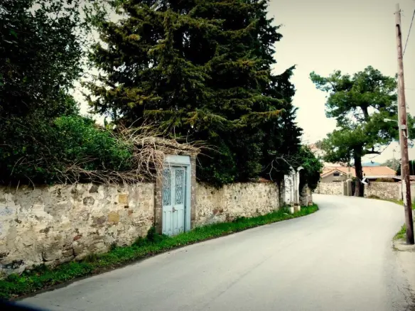 Detached House Of 330 M² In Islands
