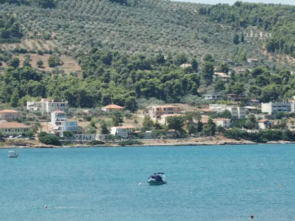 Land In Malesina, Greece (296 M²)