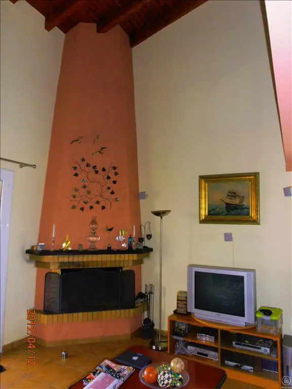 Villa Of 240 M² In Central Greece