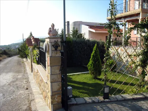 3-bedroom Villa In Malesina, Greece (240 M²)