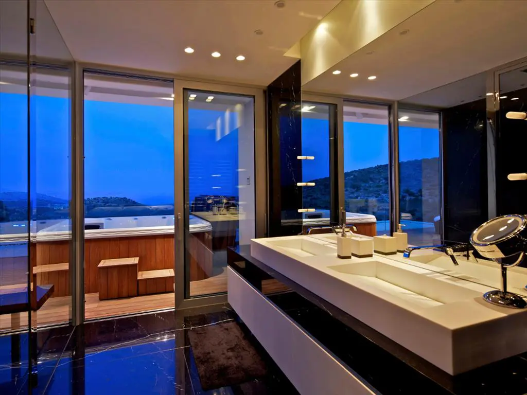 Maisonette Of 290 M² In Athens