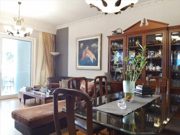 Detached House Of 450 M² In Athens