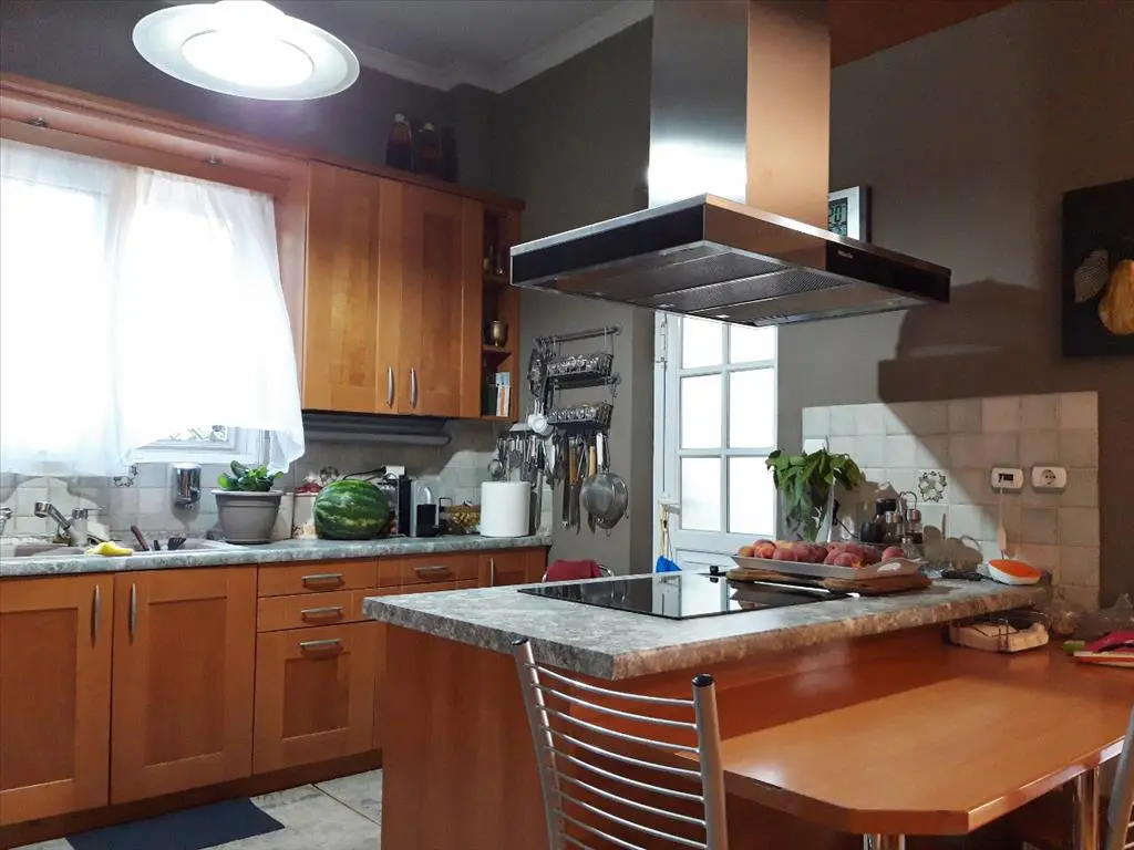 Detached House Of 450 M² In Athens