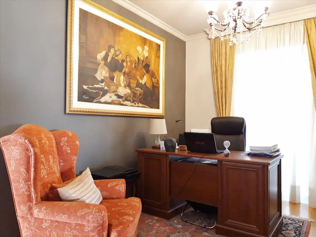 Detached House Of 450 M² In Athens