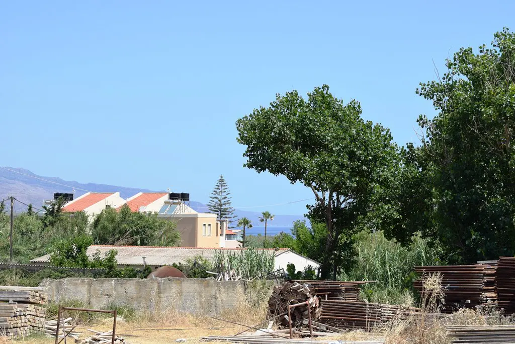 Land Of 800 M² In Crete