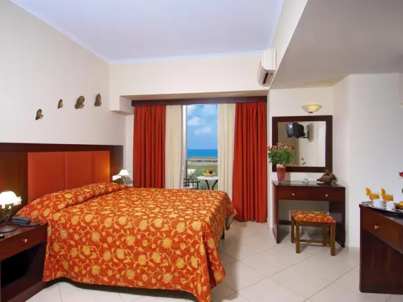 Hotel In Kolimvari, Greece (8.500 M²)
