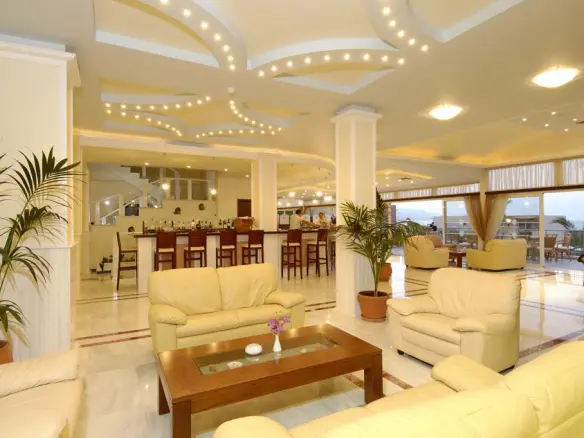 Hotel In Kolimvari, Greece (8.500 M²)