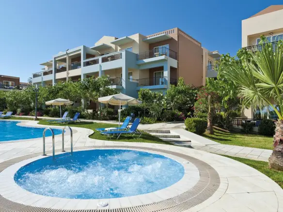Hotel In Kolimvari, Greece (8.500 M²)