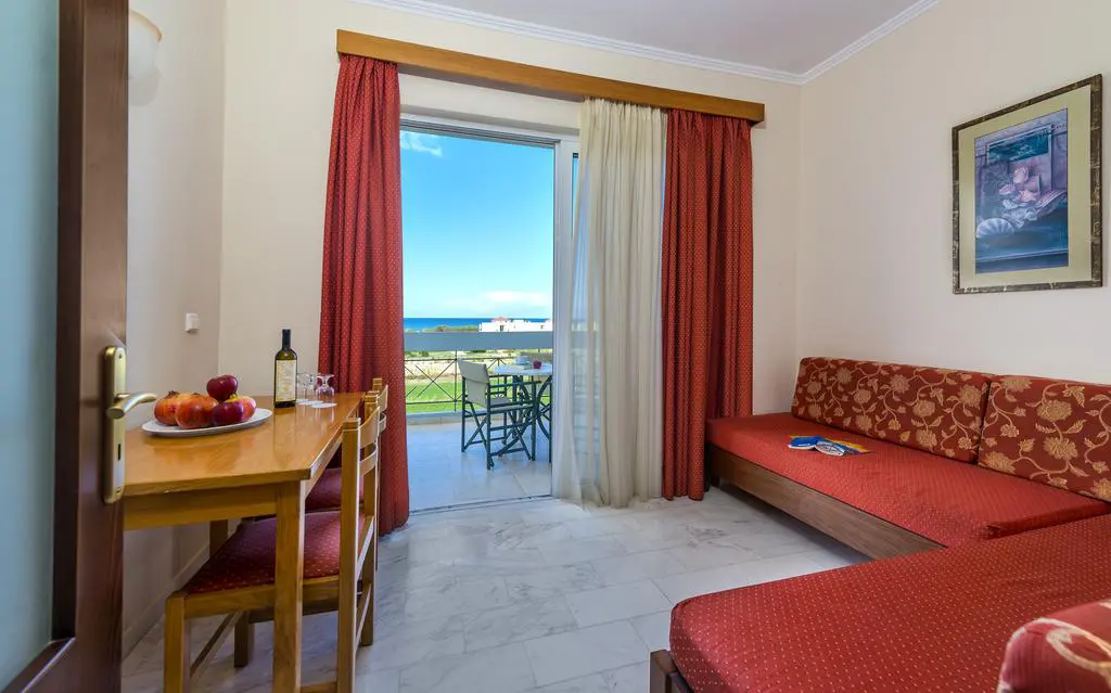 Hotel Of 8500 M² In Crete