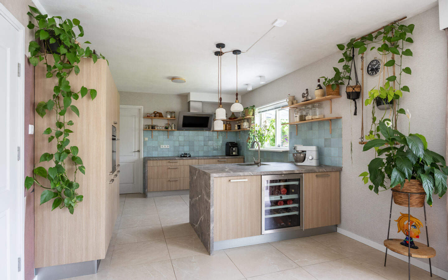 Detached Home Of 1120 M² With Modernised Interior In Marum ( Groningen, Holland)
