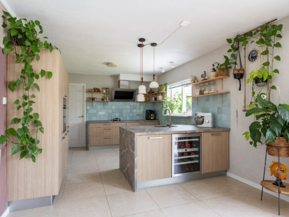 Detached Home Of 1120 M² With Modernised Interior In Marum ( Groningen, Holland)