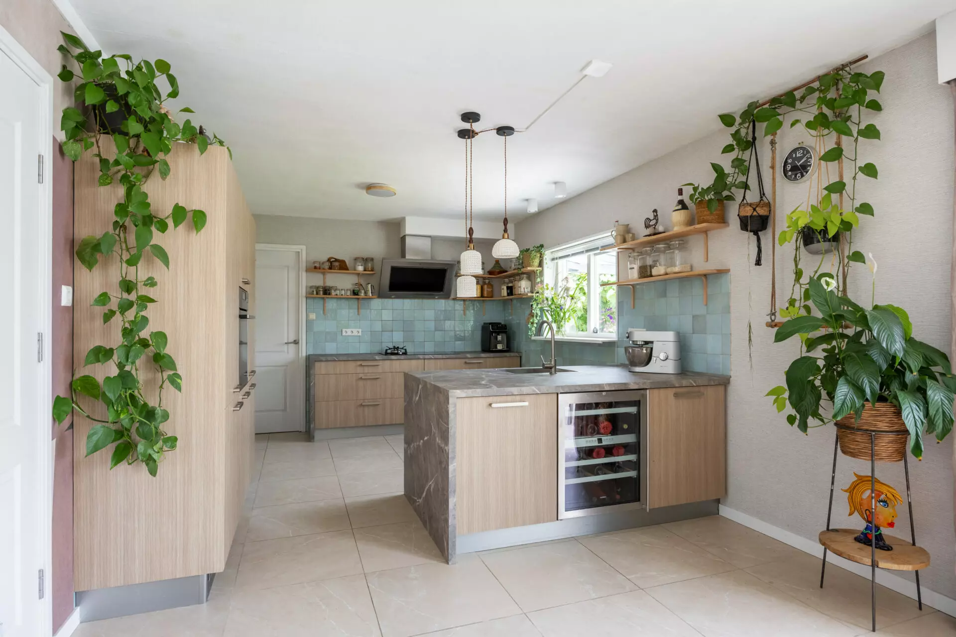 Detached Home Of 1120 M² With Modernised Interior In Marum ( Groningen, Holland)