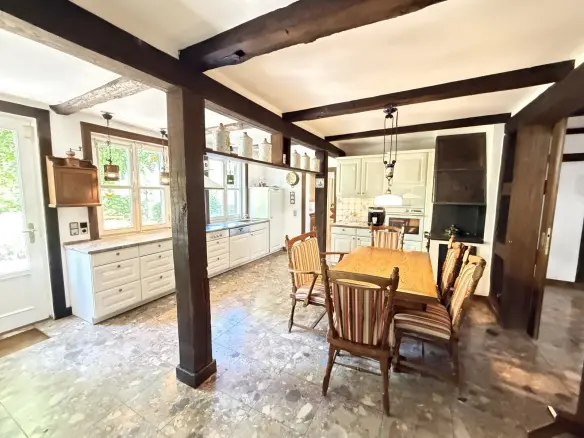 10-bedroom Country House In Bleckede, Germany (572 M²)