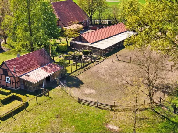 10-bedroom Country House In Bleckede, Germany (572 M²)
