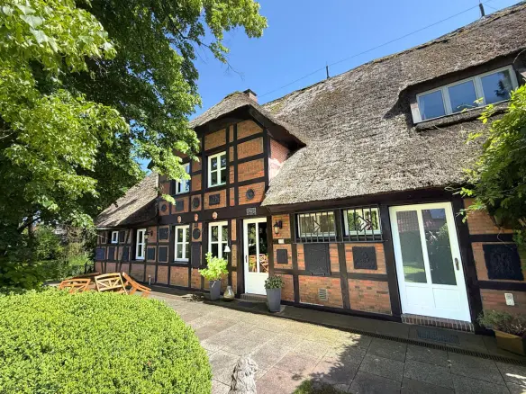10-bedroom Country House In Bleckede, Germany (572 M²)