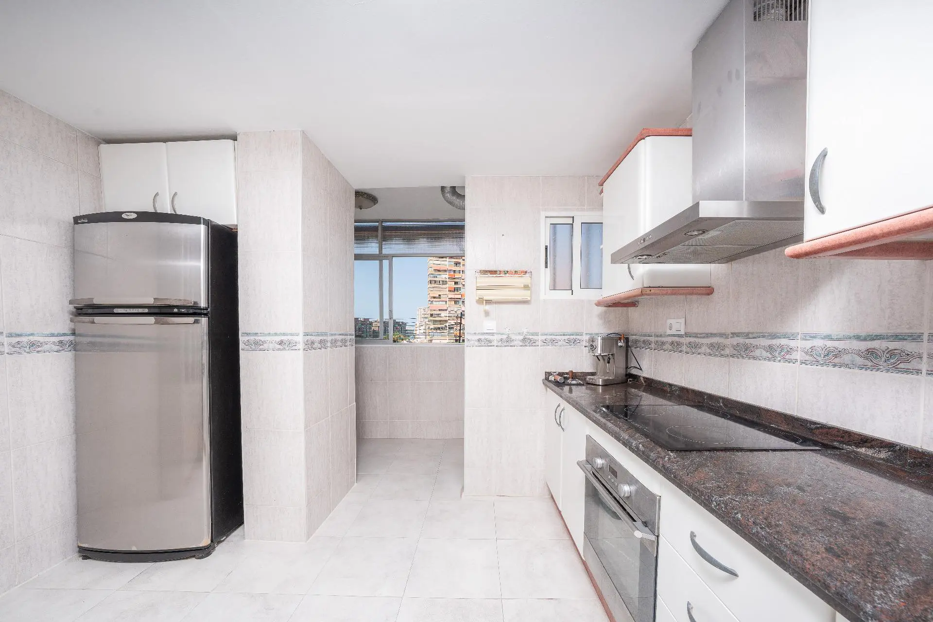 Apartment Of 121 M² In Alicante, Spain