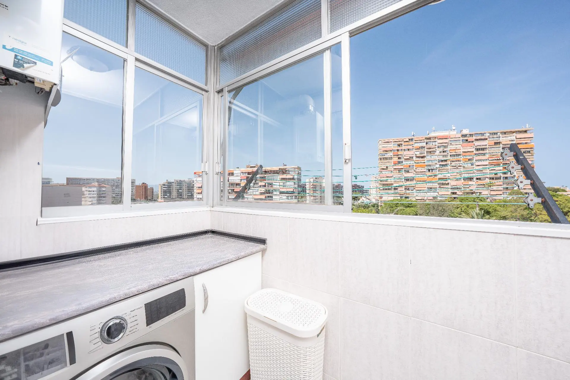 Apartment Of 121 M² In Alicante, Spain