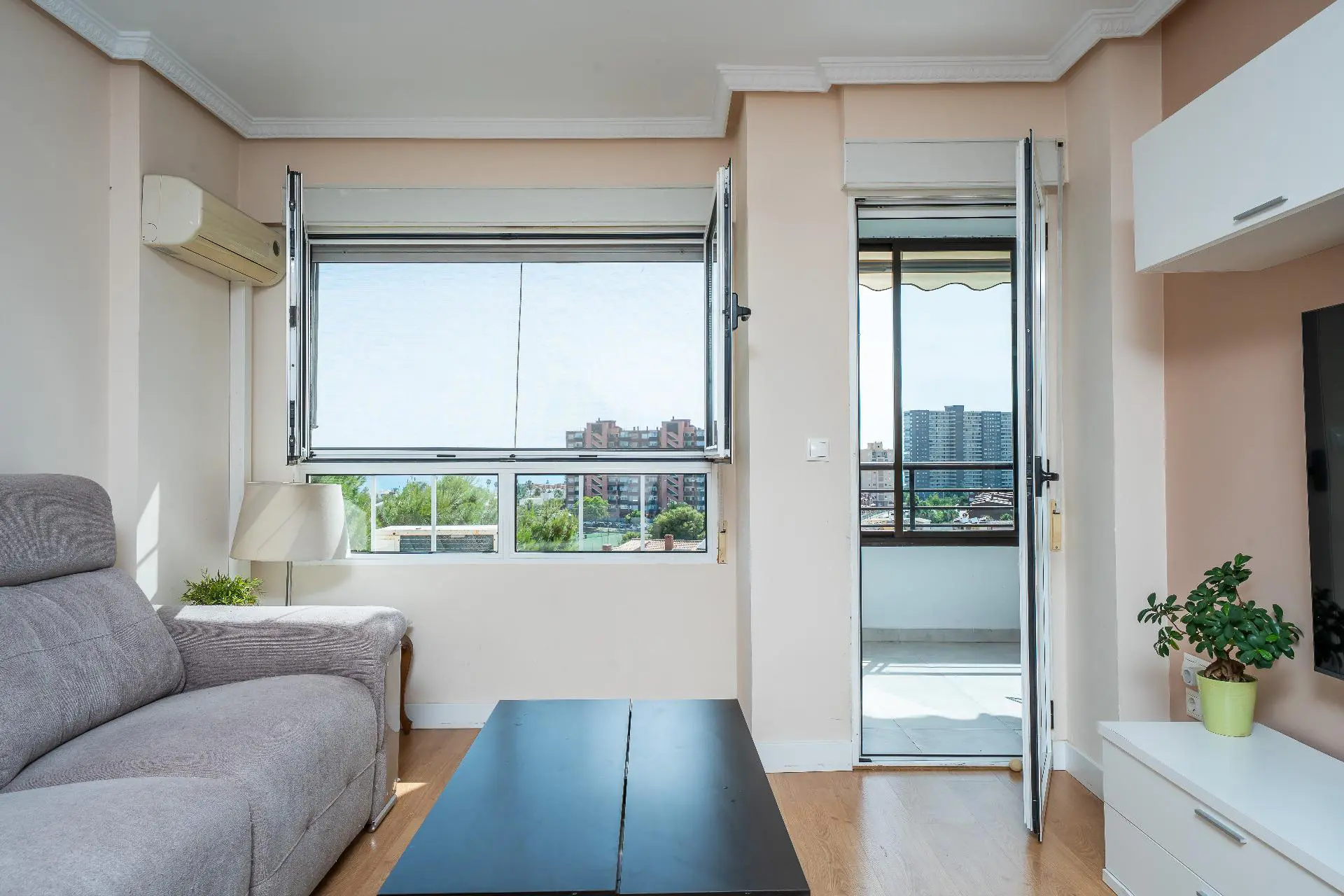 Apartment Of 121 M² In Alicante, Spain