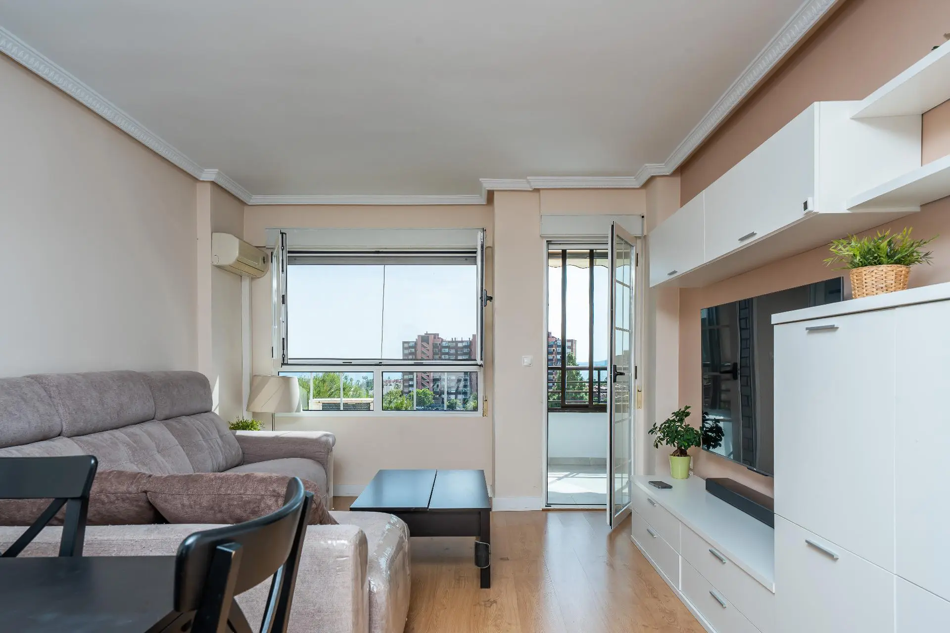 Apartment Of 121 M² In Alicante, Spain