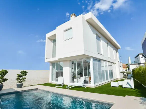 Villa Of 169 M² In Gran Alacant, Spain