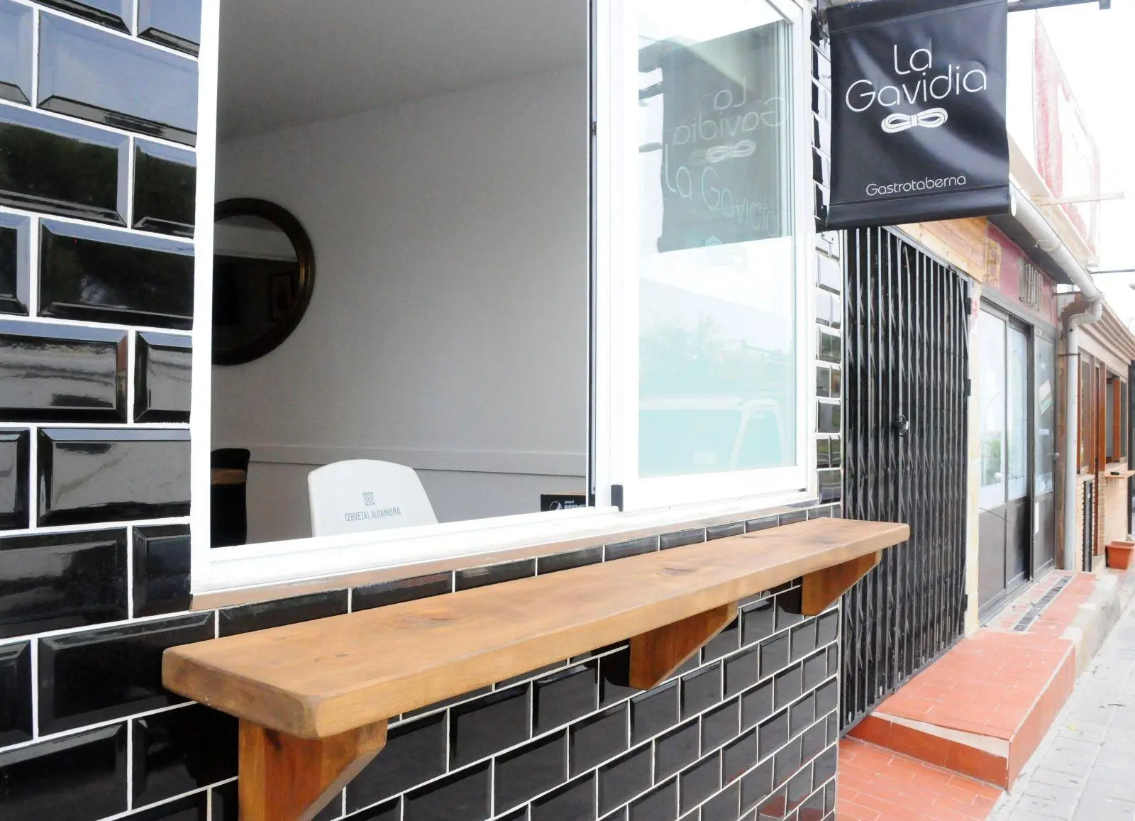 Commercial Unit 60 M² In Alicante, Spain