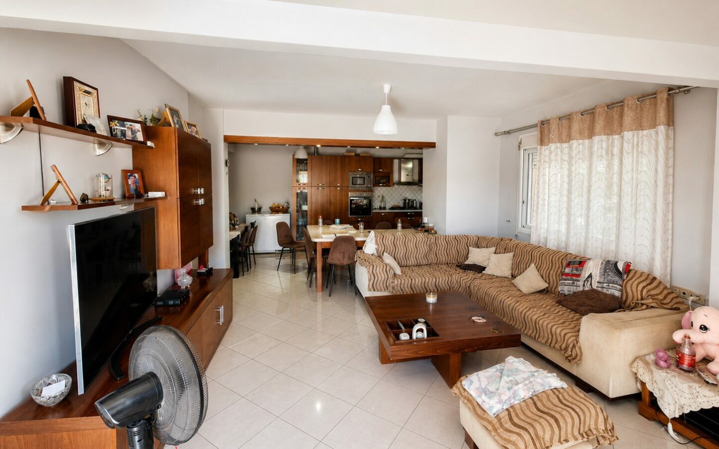 Large 3-level Seaview Property With 3 Independent Apartments – Achlia, Ierapetra