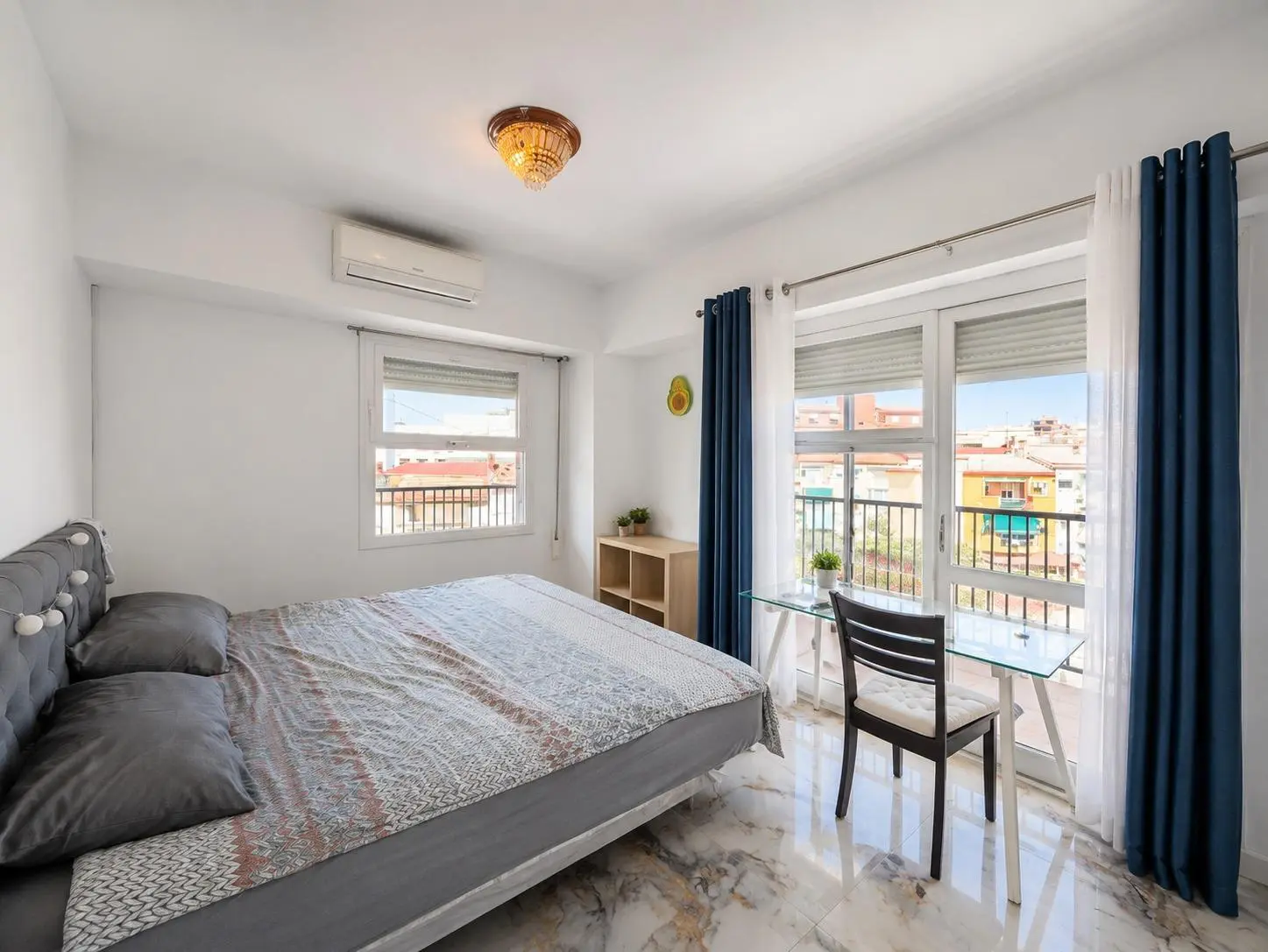 Apartment Of 87 M² In Alicante, Spain