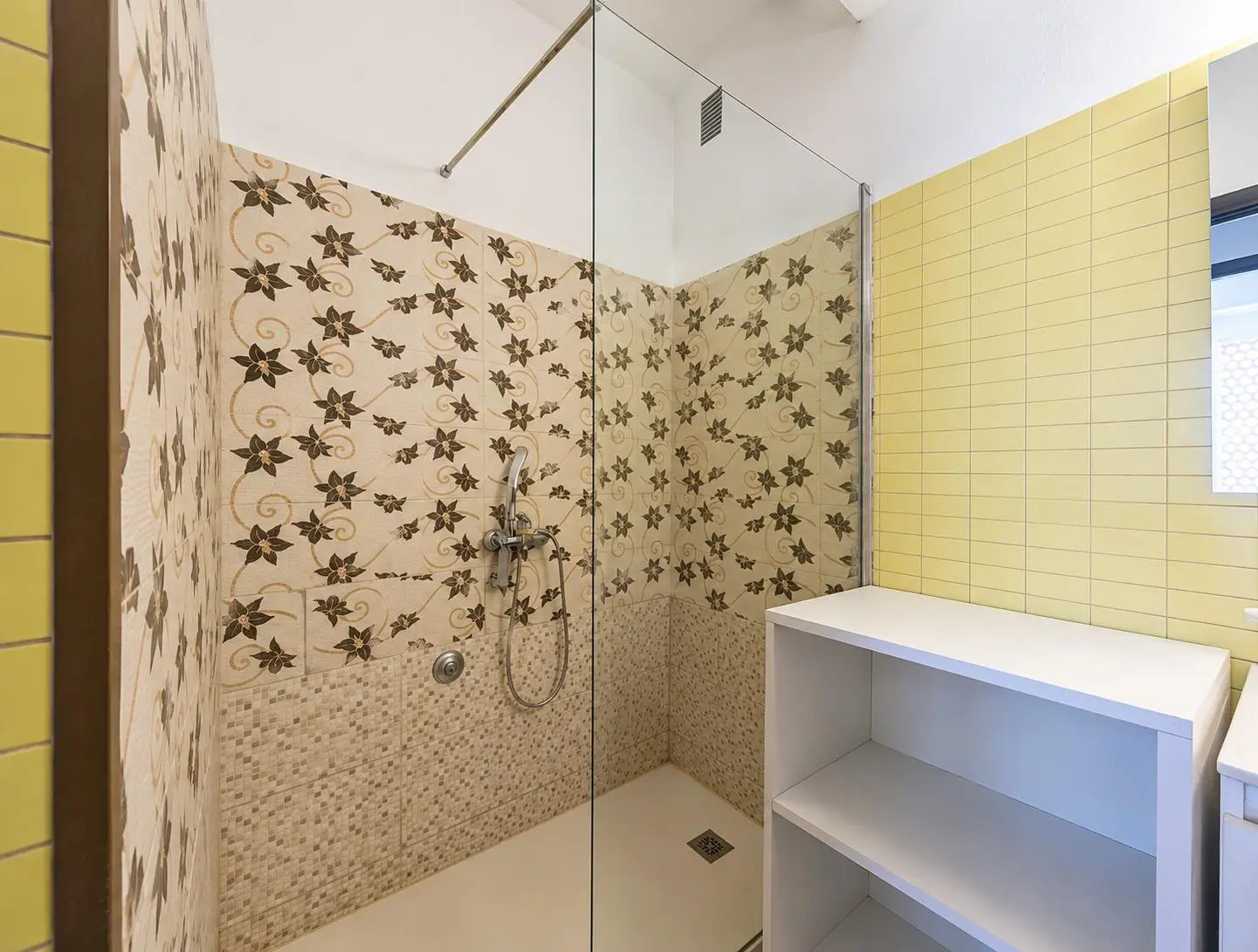 Apartment Of 87 M² In Alicante, Spain