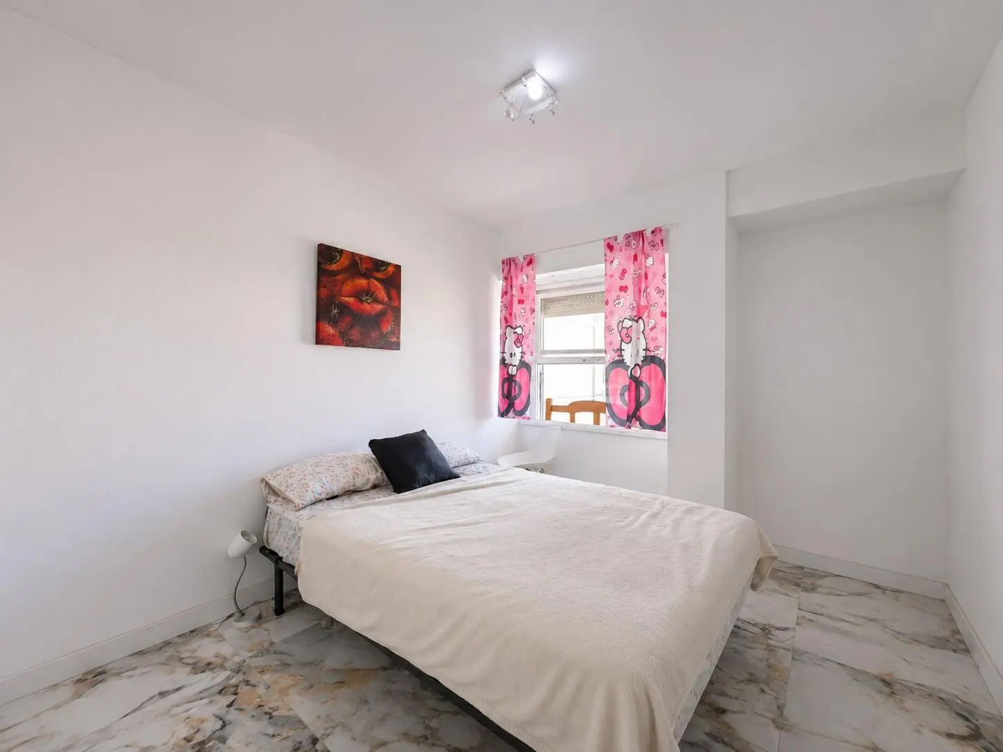 Apartment Of 87 M² In Alicante, Spain