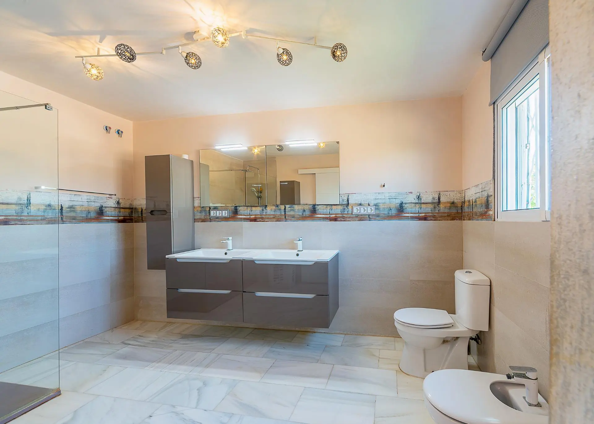 Villa Of 277 M² In Alicante, Spain