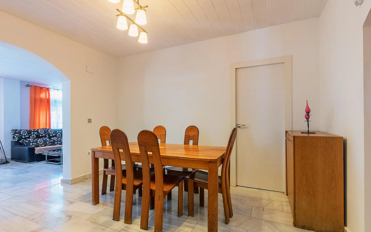 4-bedroom Villa In Alicante, Spain (277 M²)