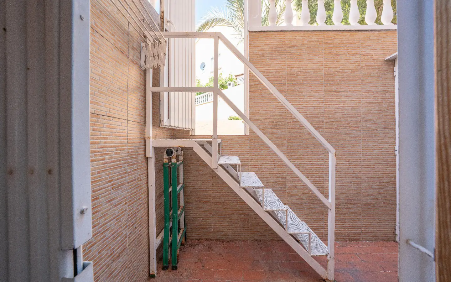 Bungalow Of 60 M² In Arenales Del Sol, Spain