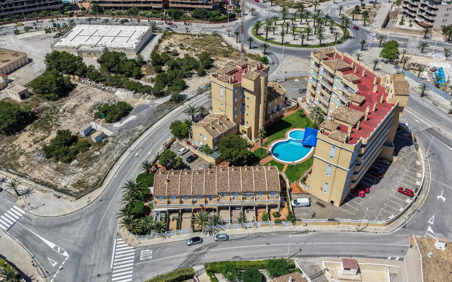 Bungalow Of 60 M² In Arenales Del Sol, Spain