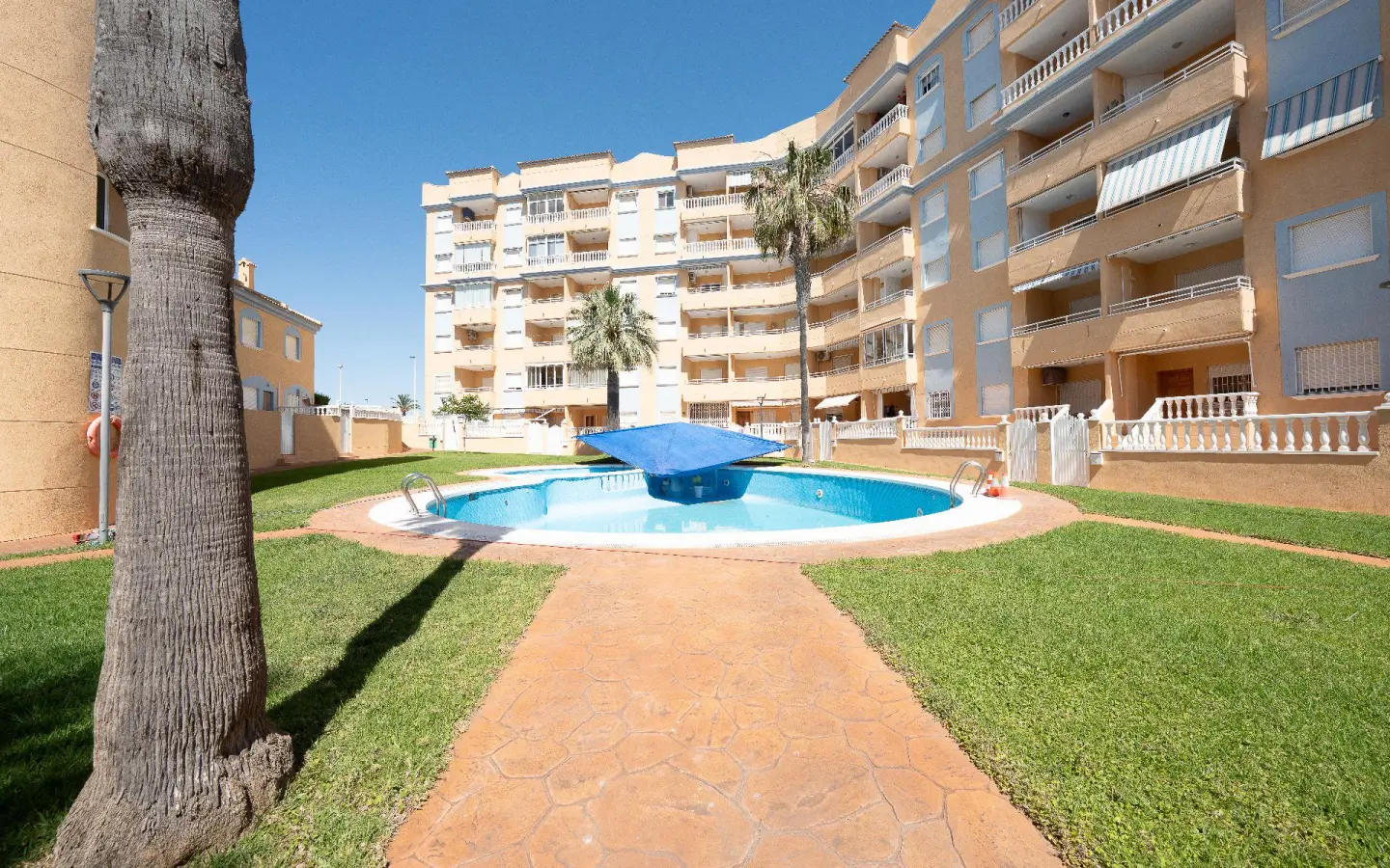 Bungalow Of 60 M² In Arenales Del Sol, Spain