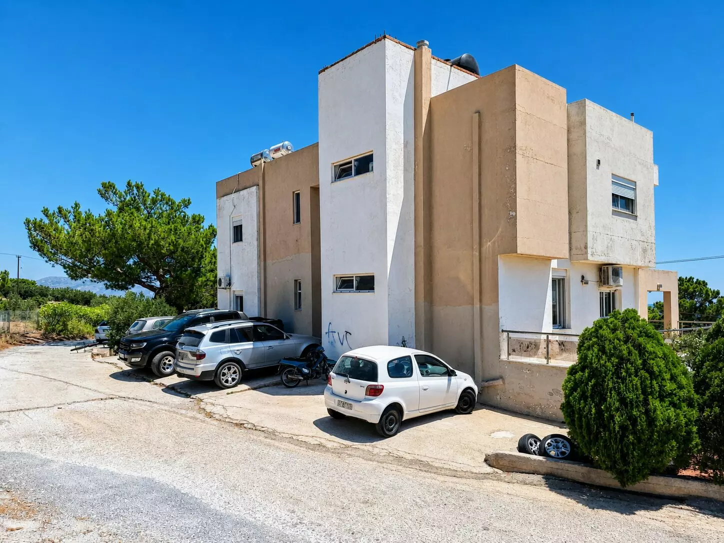 93234750-df36-44ca-85ca-d229918301b1 Property Of 300 M² With 3 Independent Apartments In Achlia, Ierapetra